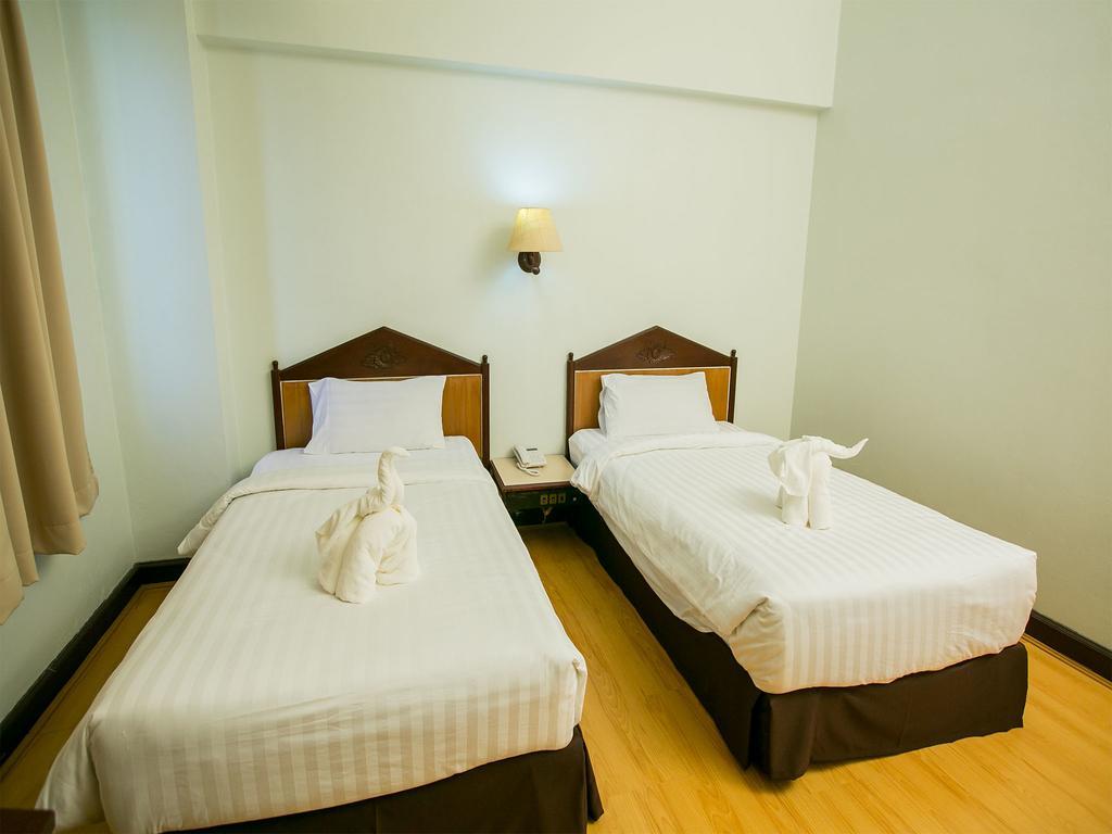 Phrae Nakara Hotel Exterior photo