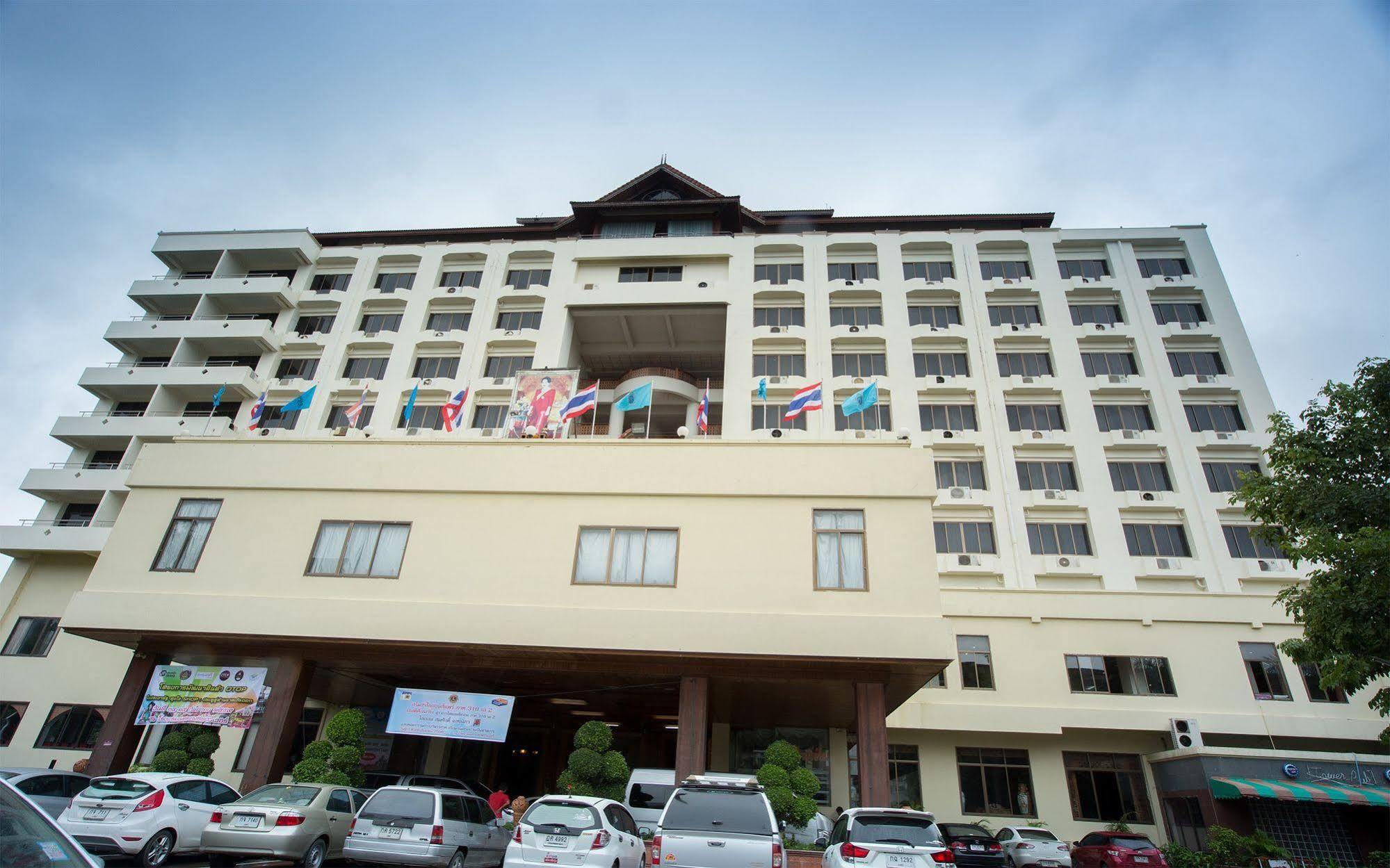 Phrae Nakara Hotel Exterior photo